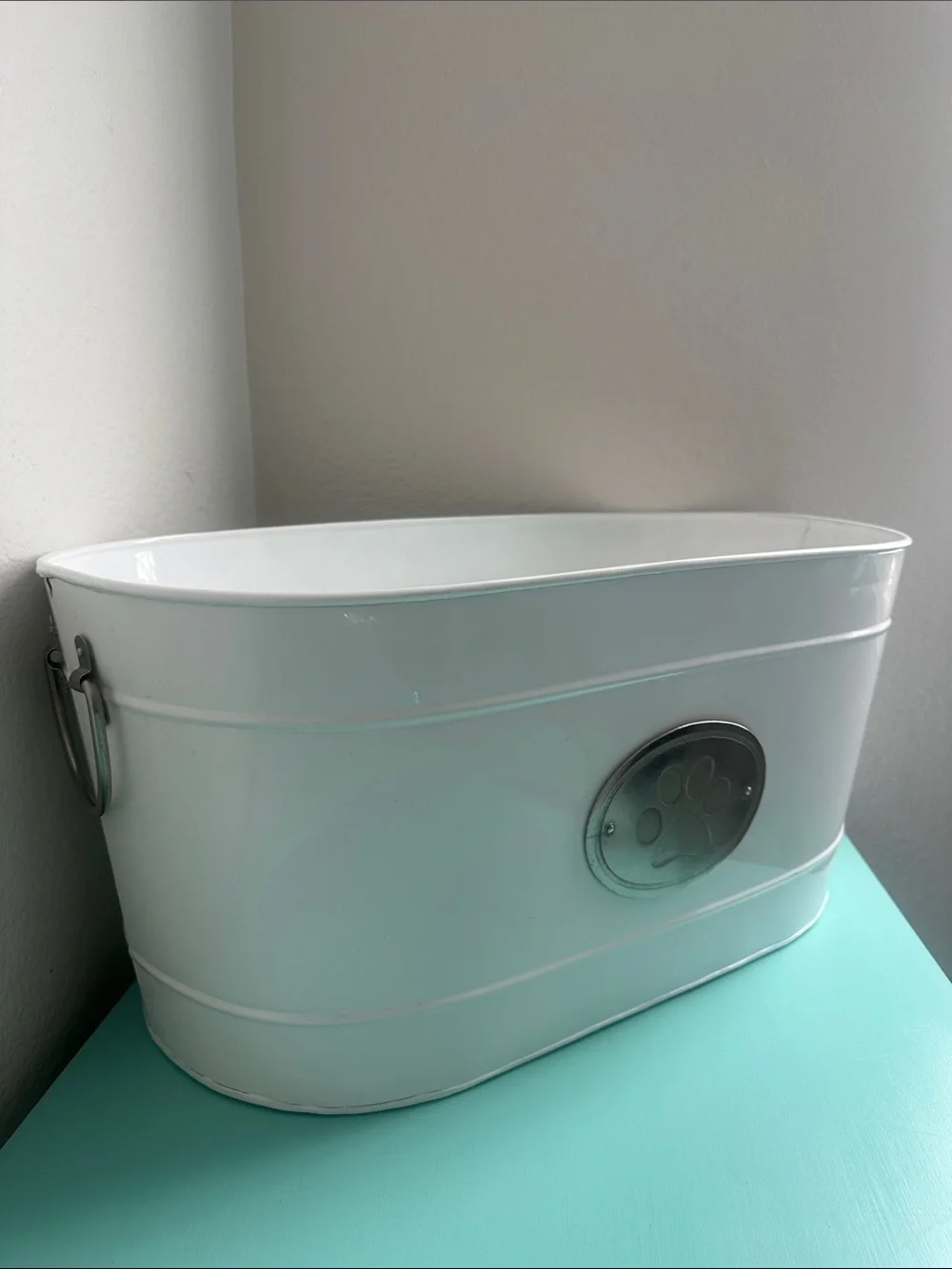 Harry Baker white handmade metal storage tub with silver paw detail-used